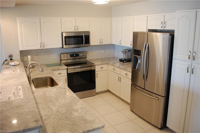 Building Photo - 841 SW 47th Terrace