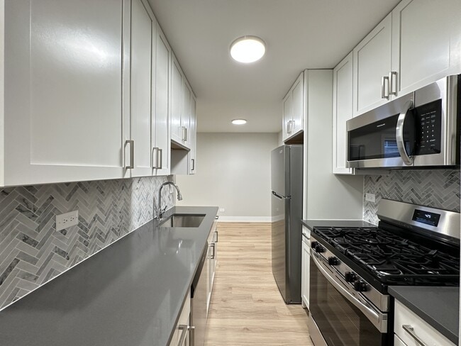 Foto del edificio - 531 W Aldine Ave