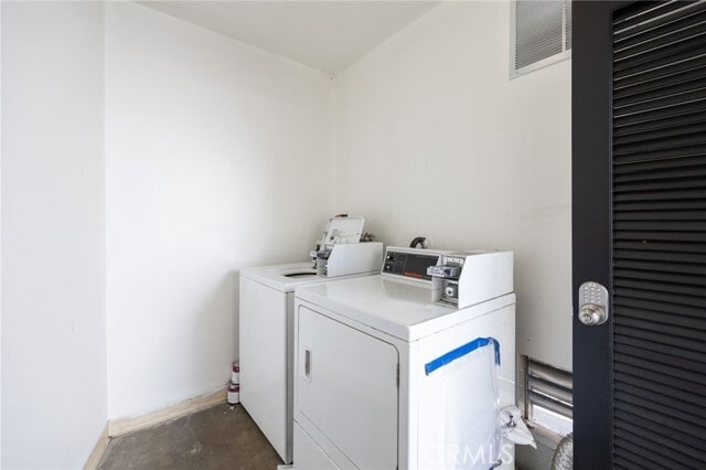 Foto del edificio - 13018 Valleyheart Dr