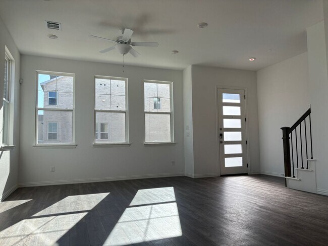Foto del edificio - 4500 Ward St