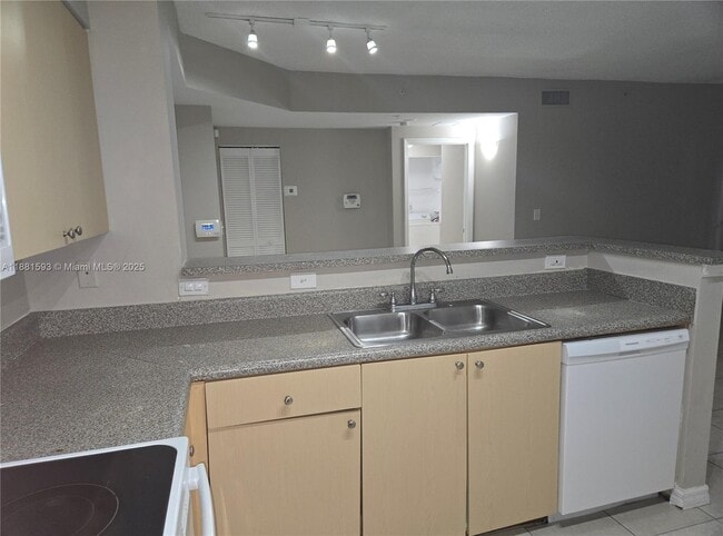 Building Photo - 2151 W Preserve Way