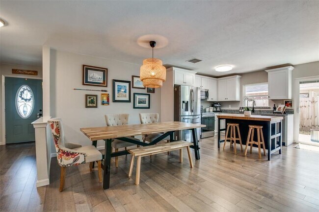 Foto del edificio - 2321 Norway Dr