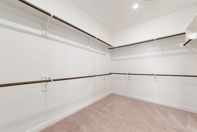 Foto del edificio - 1984 Highland Meadows Dr