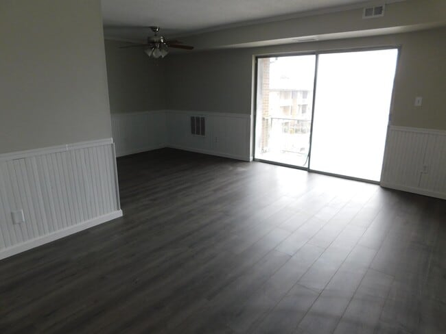 Foto del edificio - 1028 Adams Ave
