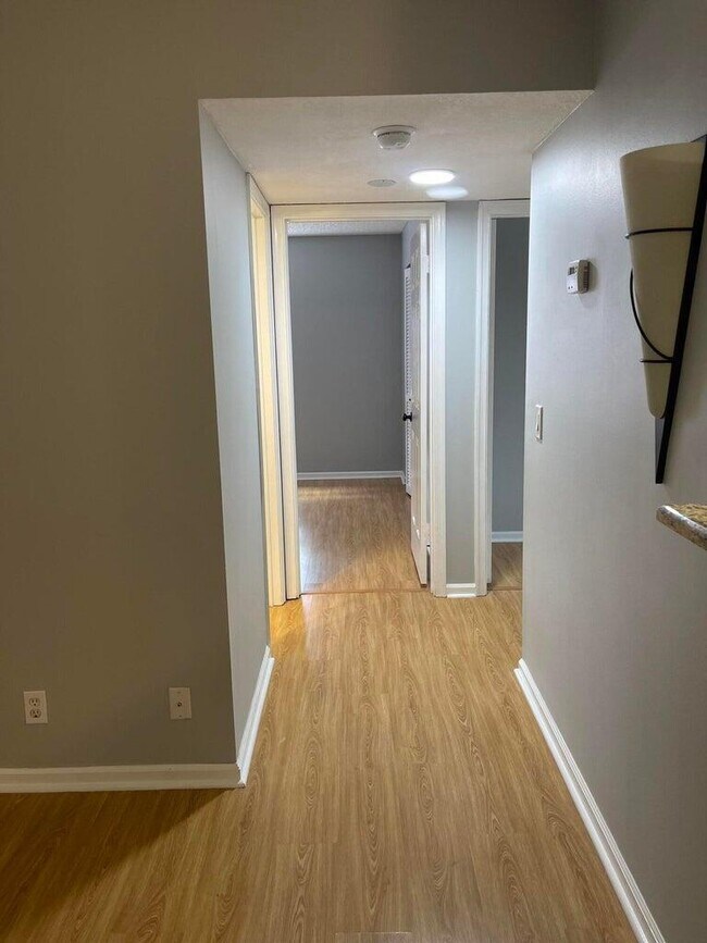 Foto del edificio - 4237 Oak Terrace Dr