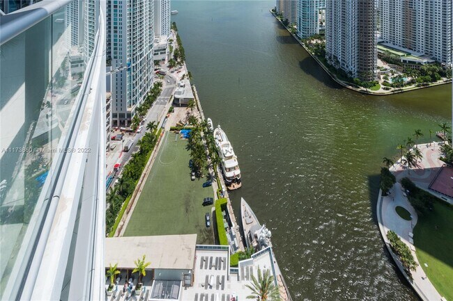 Foto del edificio - 200 S Biscayne Blvd