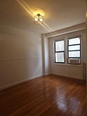 Foto del edificio - 504 Grand St