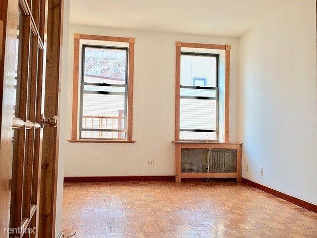 Building Photo - 1 br, 1 bath Apartment - 816 Seneca Avenue