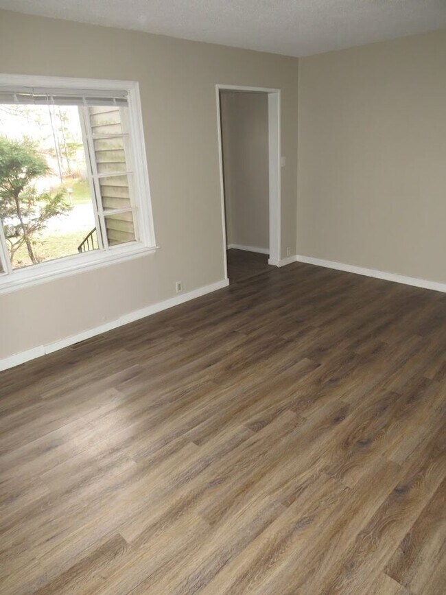Foto del edificio - 3420 Blakeley Ave