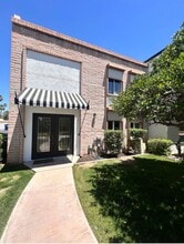 Building Photo - 7752 E Camelback Rd
