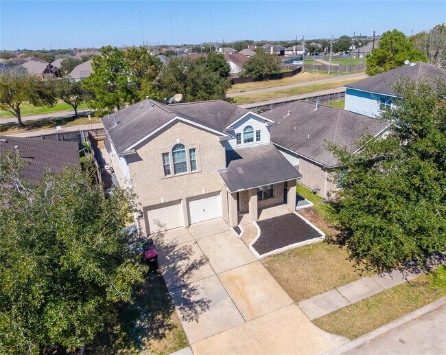 Building Photo - 4714 Brazos Point Ln