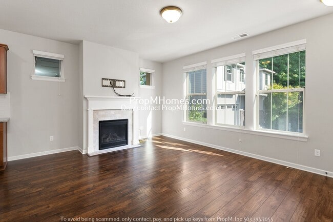Building Photo - Fantastic Three Bedroom Home in West Haven...