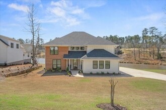 Building Photo - 1270 Glen Eagle Dr