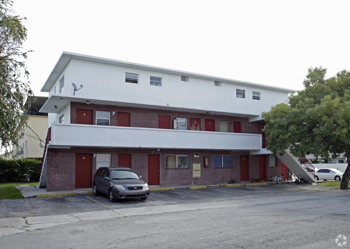 Primary Photo - 6191 W Flagler St