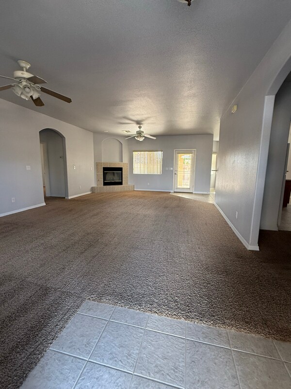 Foto del edificio - 2117 Buena Vista Dr
