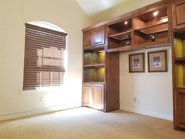 Building Photo - 956 Pheasant Dr