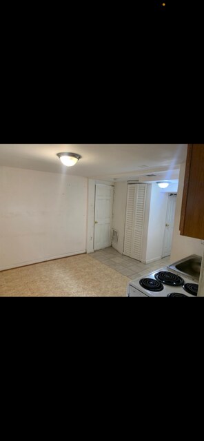 Foto del edificio - 5806 Jamestown Rd