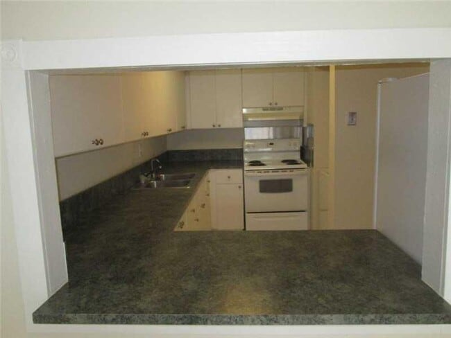 Photo - Spacious 2 Bedroom, 2 Bath Condo in Gated Community