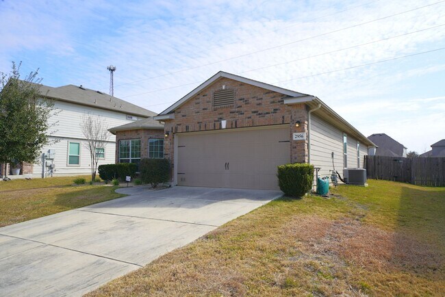 Foto del edificio - Beautiful home now available in the coveted Riata subdivision of Schertz, TX! Realtor Commission:...