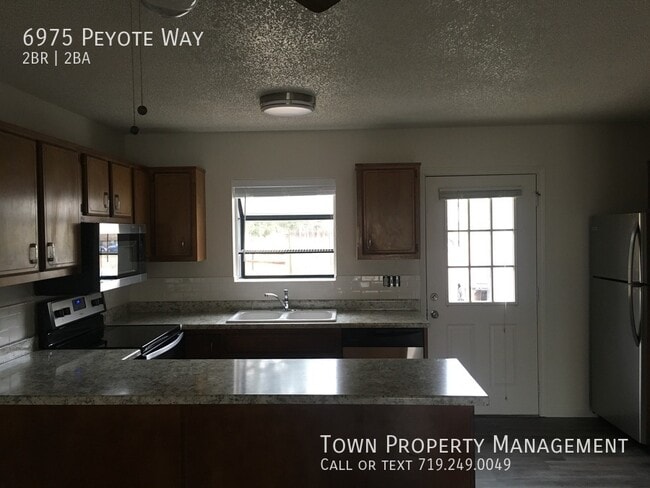 Building Photo - 6975 Peyote Way