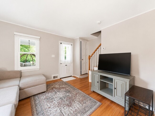 Photo - 5935 Williamsburg Road Townhome
