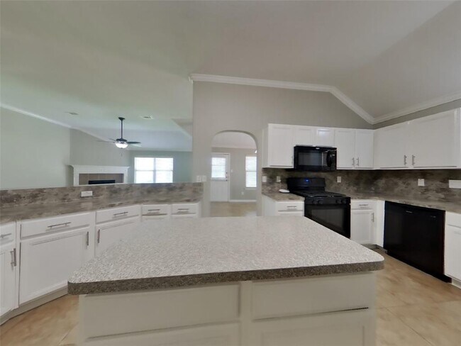 Building Photo - 21478 Olympic Forest Dr