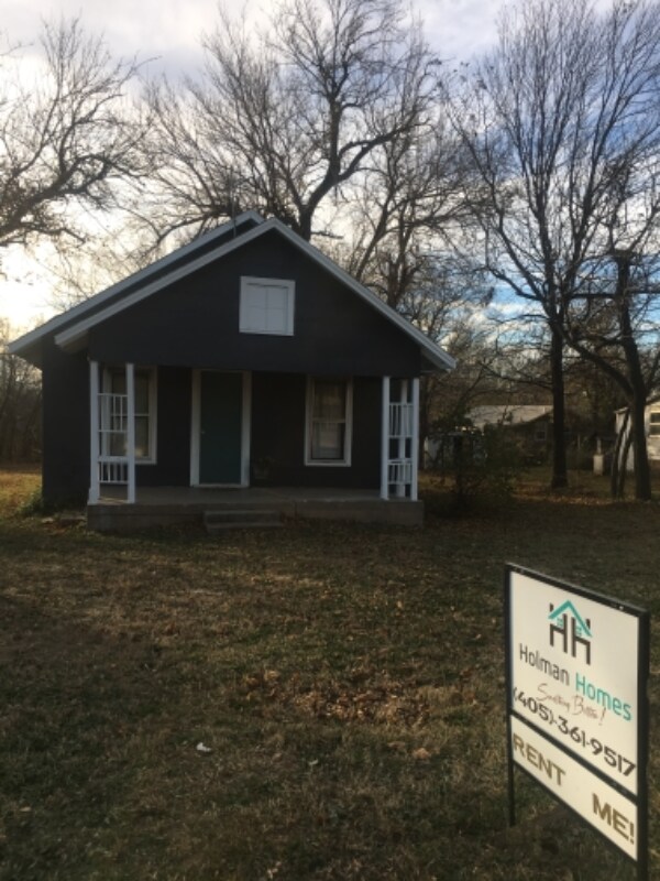 Foto principal - 417 N Linwood Ave