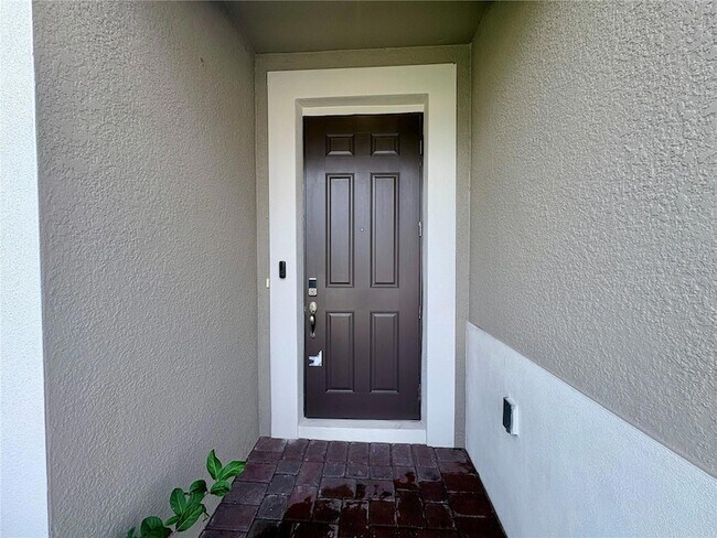 Building Photo - 609 Duke Dr