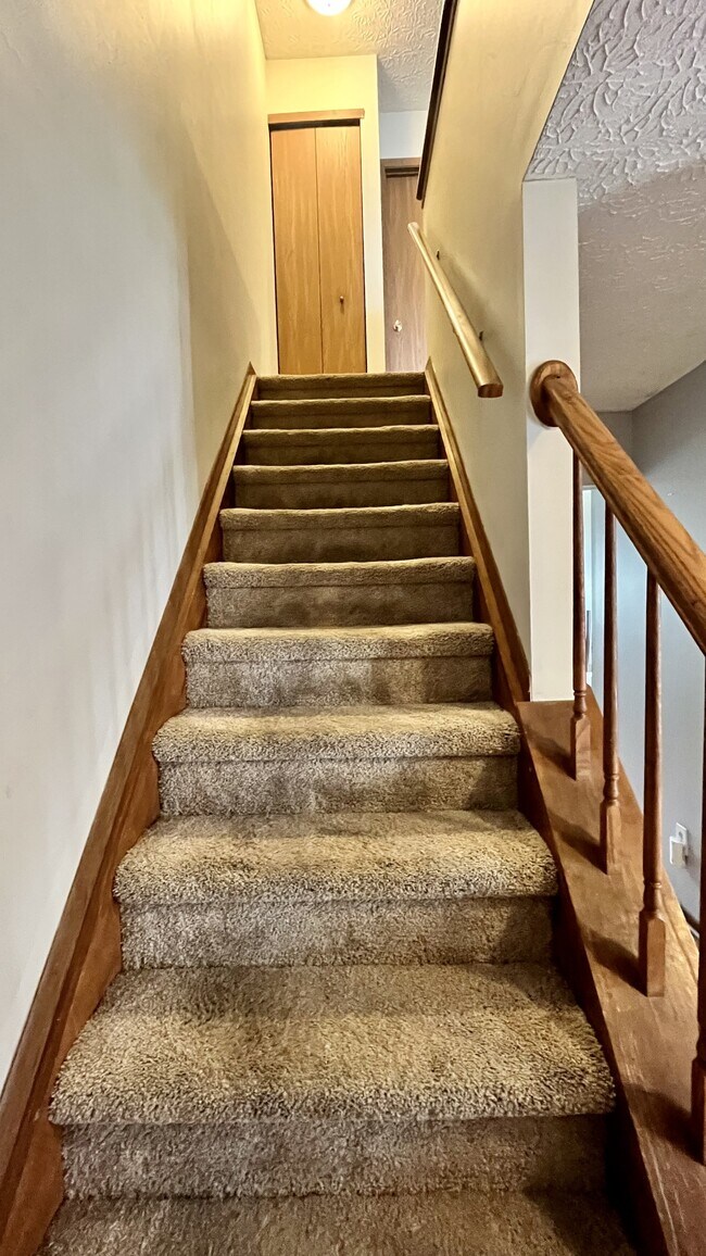 Foto del edificio - 6865 Barker Dr