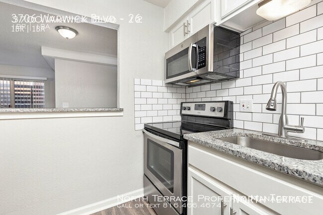 Foto del edificio - 3706 Warwick Blvd