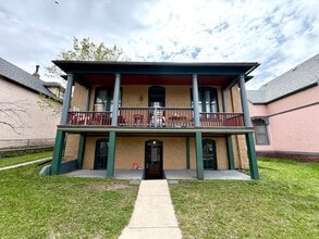 Building Photo - 721 11th Ave