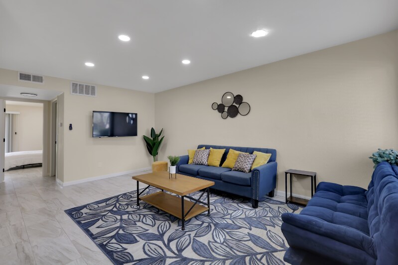 Foto principal - 1104 F St
