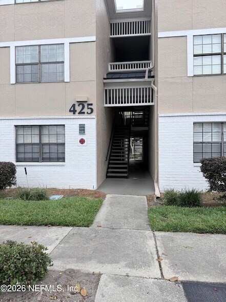Foto del edificio - 425 Timberwalk Ct