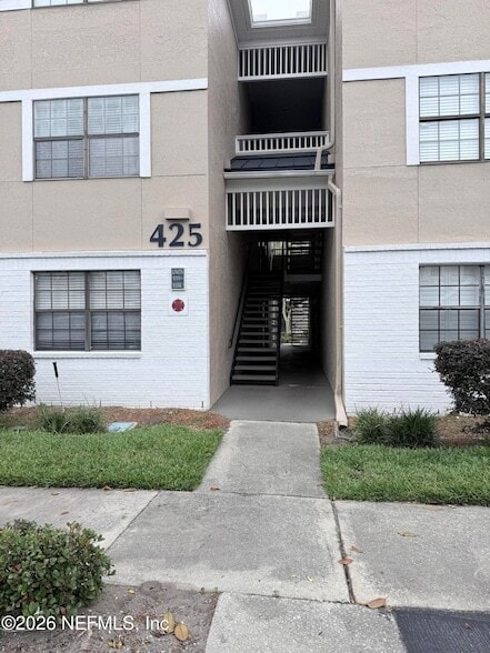 Building Photo - 425 Timberwalk Ct