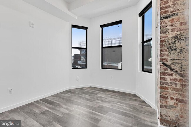 Foto del edificio - 506 H St NE