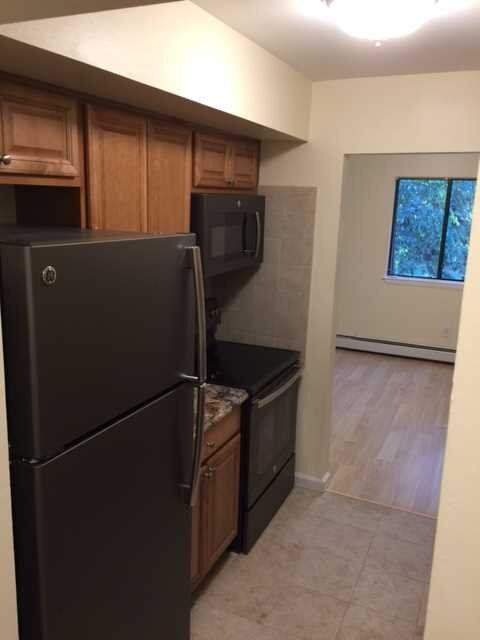 Building Photo - 1106 Cherry Hill Dr
