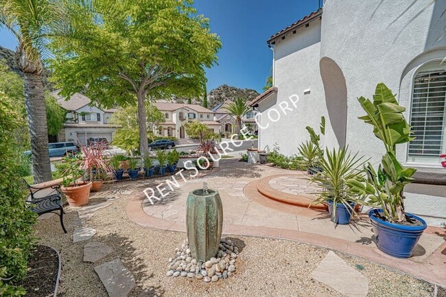 Building Photo - 26511 Brooks Cir