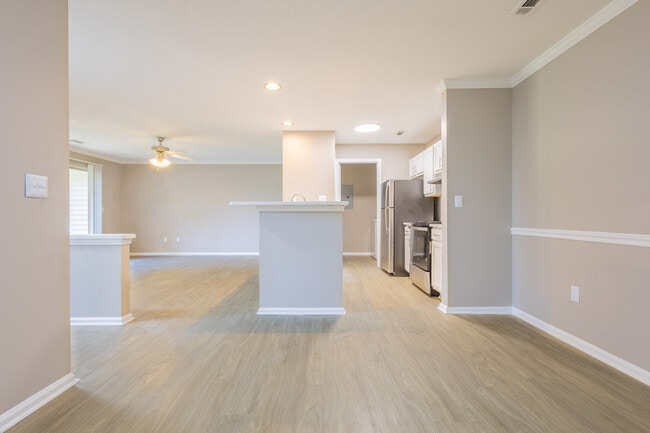 Building Photo - Caledon Apartments
