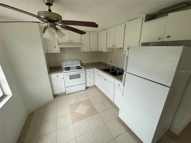 Foto del edificio - 5315 Avery Rd