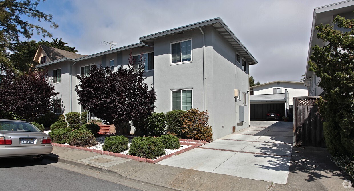 Foto del edificio - 1322 Holly St