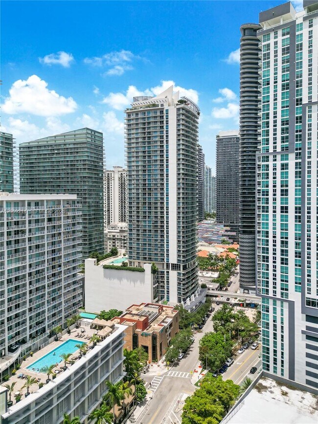 Building Photo - 1100 S Miami Ave
