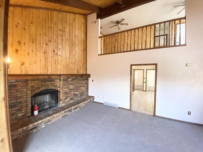 Building Photo - 648 N 1050 W