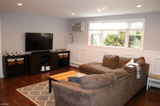 Building Photo - 1 br, 1 bath Condo - Northgate Gardens