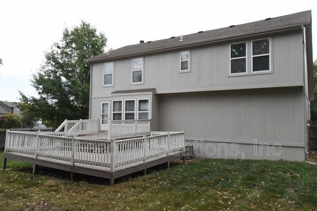 Building Photo - 21813 S Vine St