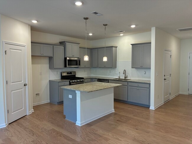Building Photo - 275 Harpers Run Ln