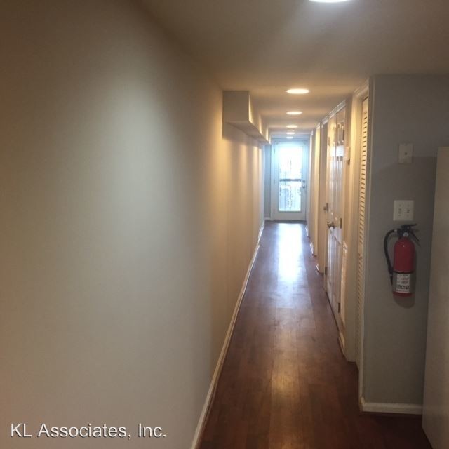 Foto del edificio - 10 Rhode Island Ave NW