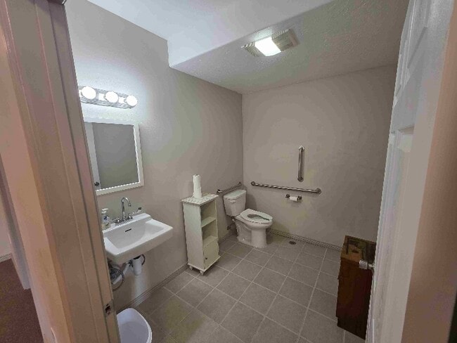 Building Photo - 14 4th St NW