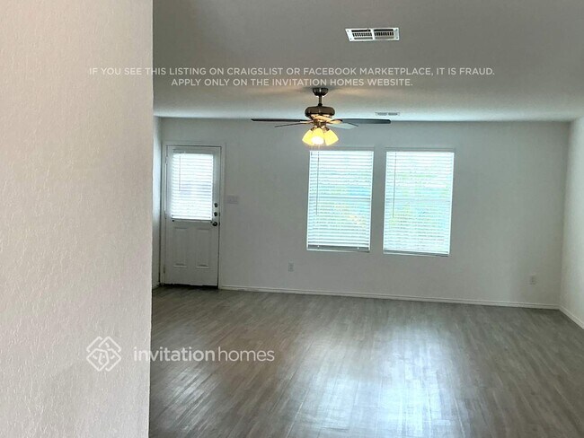 Foto del edificio - 165 Parish Ln