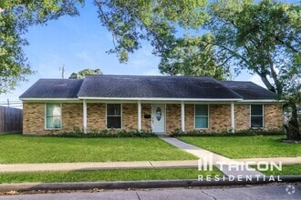 Building Photo - 8127 Twin Hills Dr