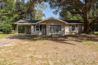 Building Photo - 7212 Muscadine Ave